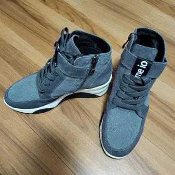 센소유니코 io comme io 스니커즈