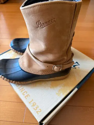 Danner 부츠 카멜 D-9604