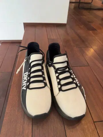 DANNY 지퍼 달린 스니커즈 화이트/블랙