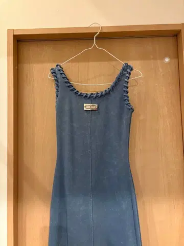 슬리브리스 원피스 파랑 데님