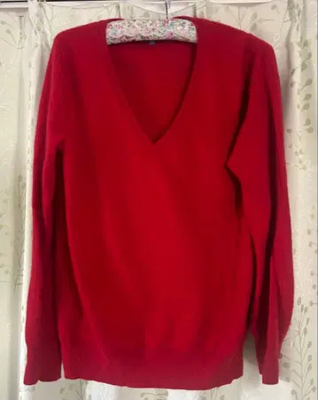 UNIQLO 캐시미어 100% V넥 스웨터