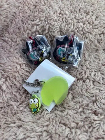 산리오 패키지 참 바츠마루 더블 참 케로케로케롯삐