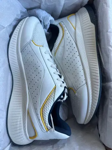 BOSS x Porsche 스니커즈