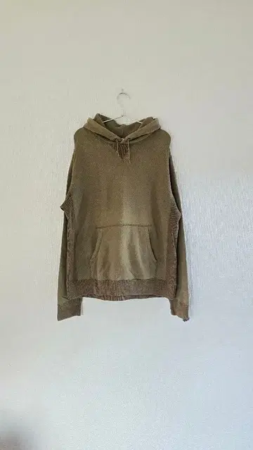 [ AVIREX ] 카키 올리브 후드 부착 후드티