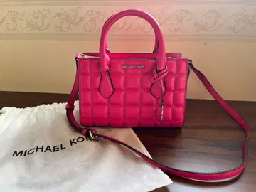 MICHAEL KORS 핑크 숄더백