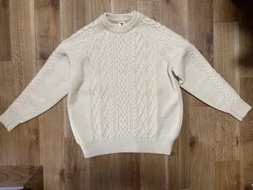 Malle 아이보리 케이블 니트 스웨터