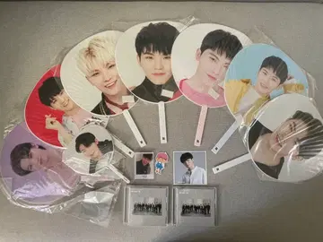 seventeen woozi 부채 8개+CD 2개+카드+스티커 세트