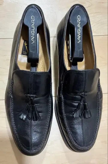 VERBANO (베르바노) 블랙 태슬 로퍼