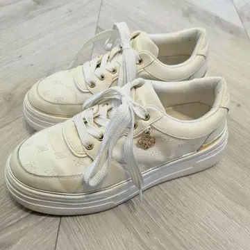 RANDA 모노그램 볼륨 솔 스니커즈 화이트 M 사이즈