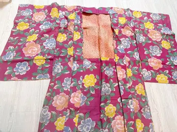 꽃무늬 보라색 바탕 앤티크 겉옷