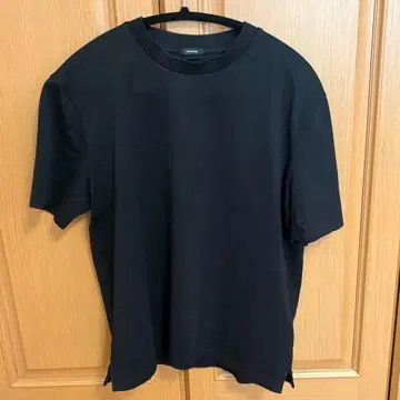 휴고 보스 블랙 티셔츠