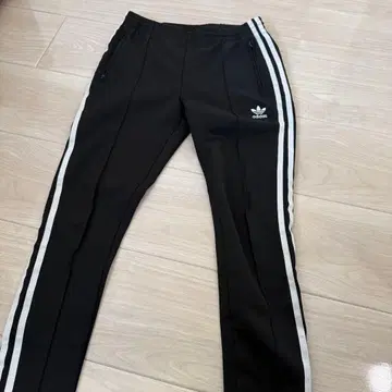 adidas 조거 팬츠 블랙 사이드 스트라이프