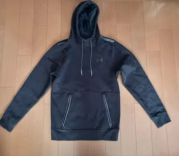 Under Armour 블랙 후드티
