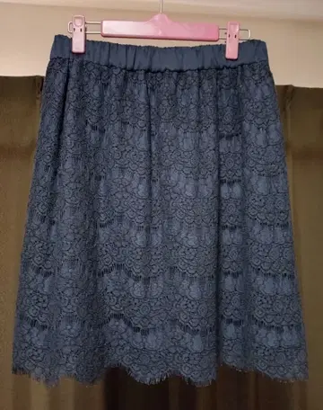 [새상품급] 티아라 Tiara 네이비, 레이스 개더 스커트