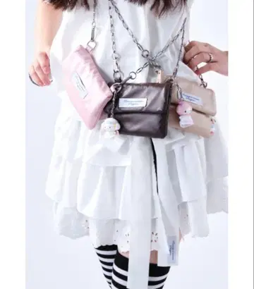 스먄 체인 컴팩트 립 파우치 브라운 미니 포셰트