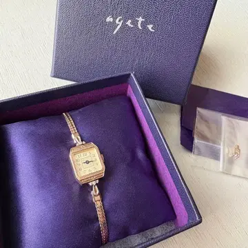 [레어] agete 스퀘어형 골드 다이아 스퀘어 시계