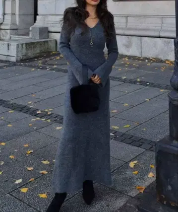 esutoreja V넥 플레어 니트 원피스