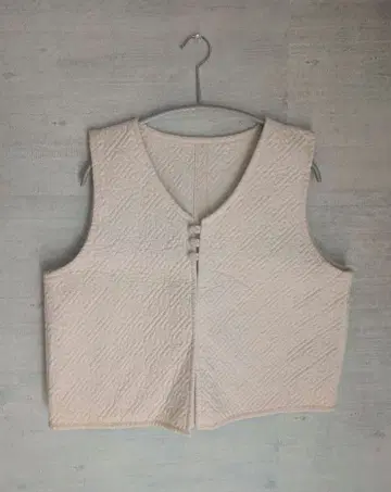 젠 선생님의 일상복 면 패딩 숏 베스트