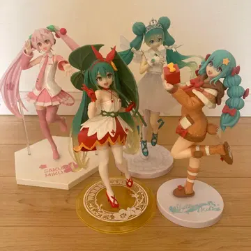 하츠네 미쿠 피규어 4개