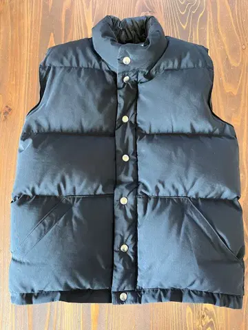 Crescent DownWorks 블랙 다운 베스트 S