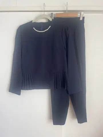 새상품급 네이비 펄 장식 셋업