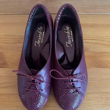 새상품급 Twinkle 와인 레드 플랫슈즈 22cm