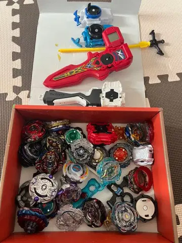 베이블레이드 세트 약 20개 + 발사기