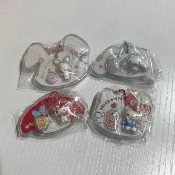 시크릿 키티 패키지 참 4종 세트 산리오 캐릭터즈