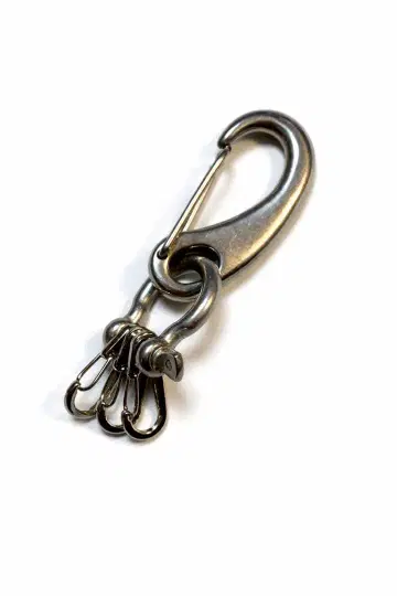 위차드 유사 카라비너