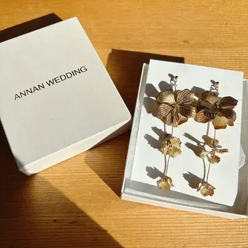 ANNAN WEDDING 플라워 모티브 귀걸이
