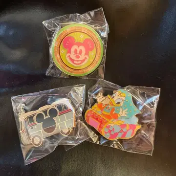 미키마우스 도널드 덕 핀 배지 세트