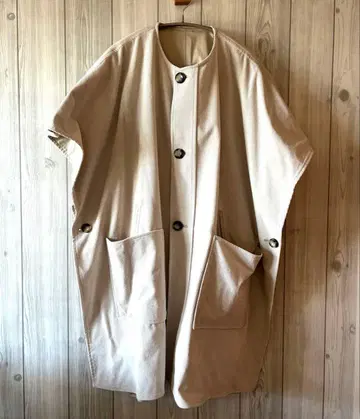 리버서블 판초 코트 맥피