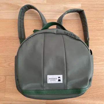 피코네 럭색 카키