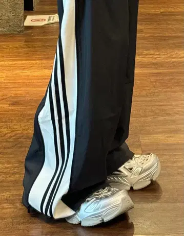 ADILENIUM 아디레니움 지퍼 트랙 팬츠