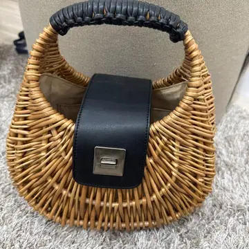 [ 새상품급 ] 셀프리드 카고백