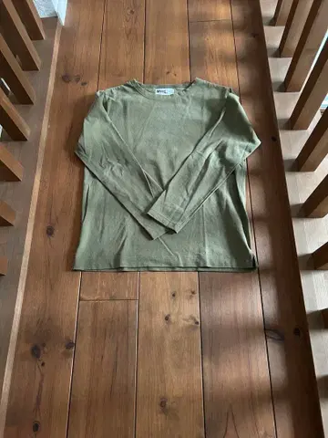 MHL. 올리브 긴팔 티셔츠 L 사이즈