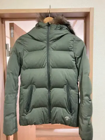 [ 새상품급 ] 미즈사와 다운 x 데상트 M 후드 부착 다운 자켓