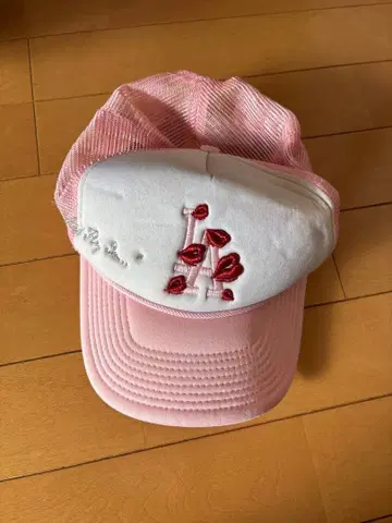 LA 핑크 메쉬 캡 자수 포함