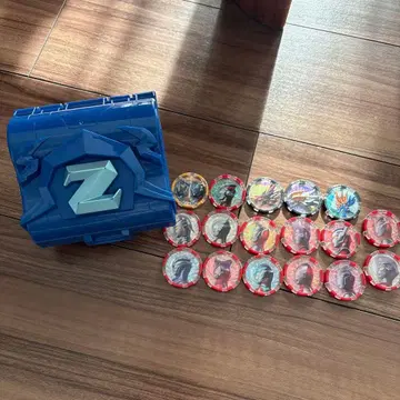 울트라맨 제트 울트라 메달 17개와 홀더 세트