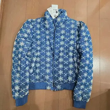 꽃무늬 다운 자켓 M 사이즈
