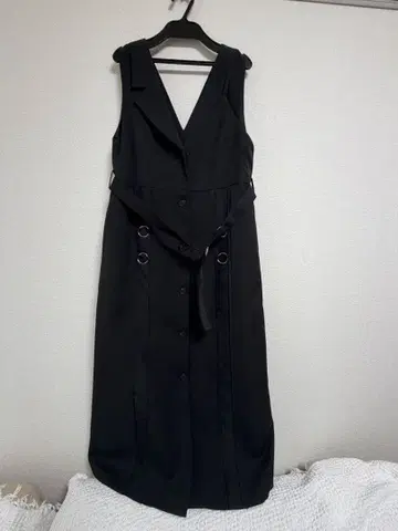 UNITED TOKYO 슬리브리스 롱 원피스