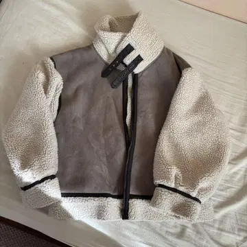 HONEYSUCKLE ROSE 보아 무스탕 코트 M