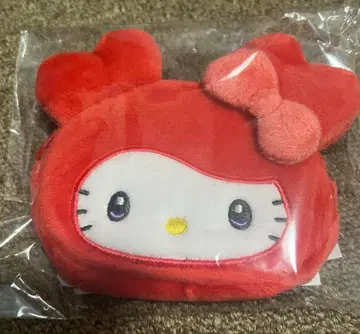 새상품 미개봉 TWICE 산리오 캔 배지 파우치 채영 키티