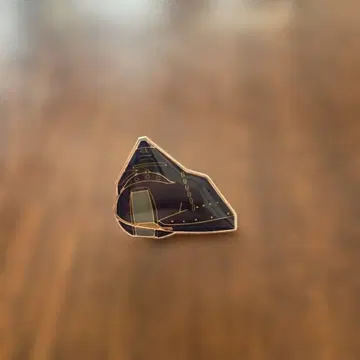 우주선 디자인 핀 배지