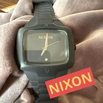 NIXON 더 러버 플레이어 손목시계
