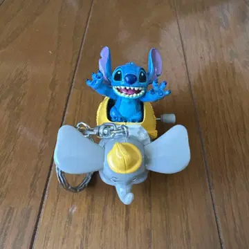 스티치 덤보 키링