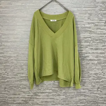 잉그 V넥 라이트 그린 맨투맨 풀오버 M 사이즈