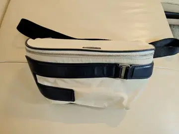 [ FURLA ] 베이지 바디백