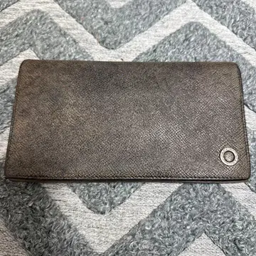 Bulgari 엠보싱 가공 장지갑