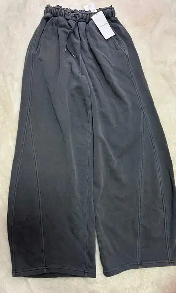 올리브 데 올리브 배럴 레그 스웨트 팬츠